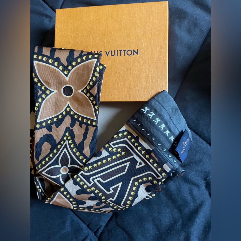 Louis Vuitton bandeau monogram